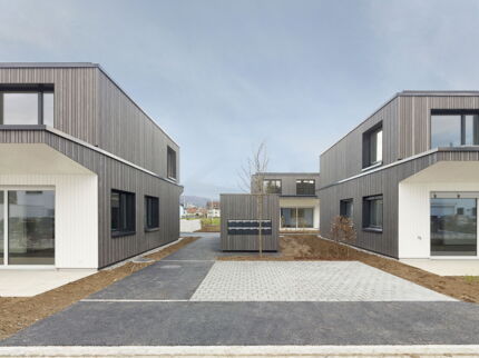 Neubau Reiheneinfamilienhäuser